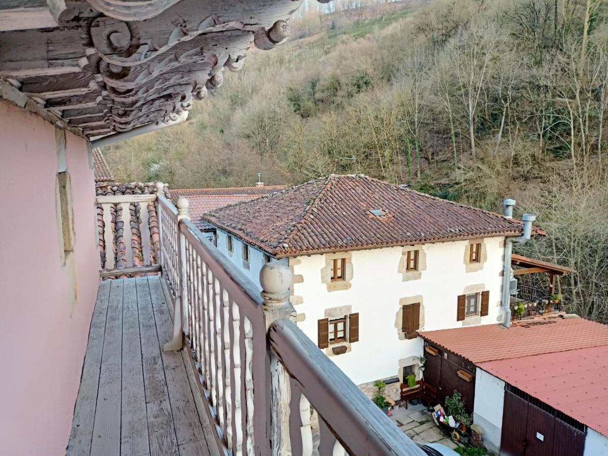 Tresanea Apartamentos * Ituren
